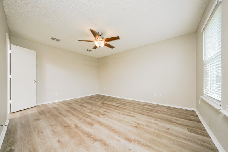 2,070/Mo, 1602 Pin Oak Trl Anna, TX 75409 Main Bedroom View