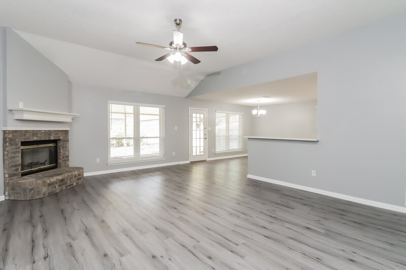 2,605/Mo, 3985 Miami Springs Dr Fort Worth, TX 76123 Living Room View 2