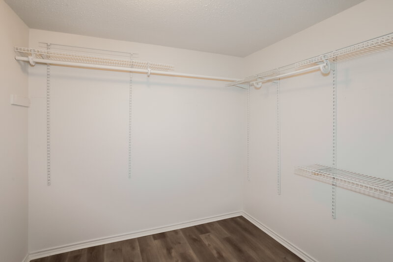 2,125/Mo, 1624 Arbuckle Dr Justin, TX 76247 Walk In Closet View