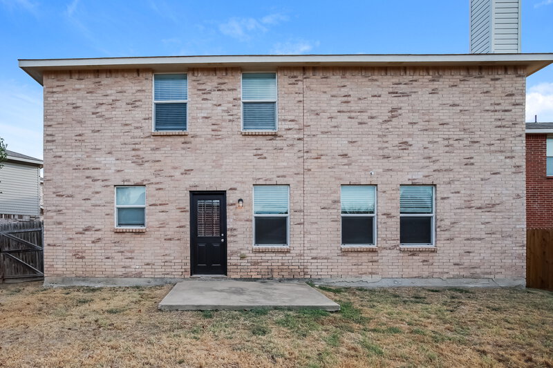 2,125/Mo, 1624 Arbuckle Dr Justin, TX 76247 Rear View
