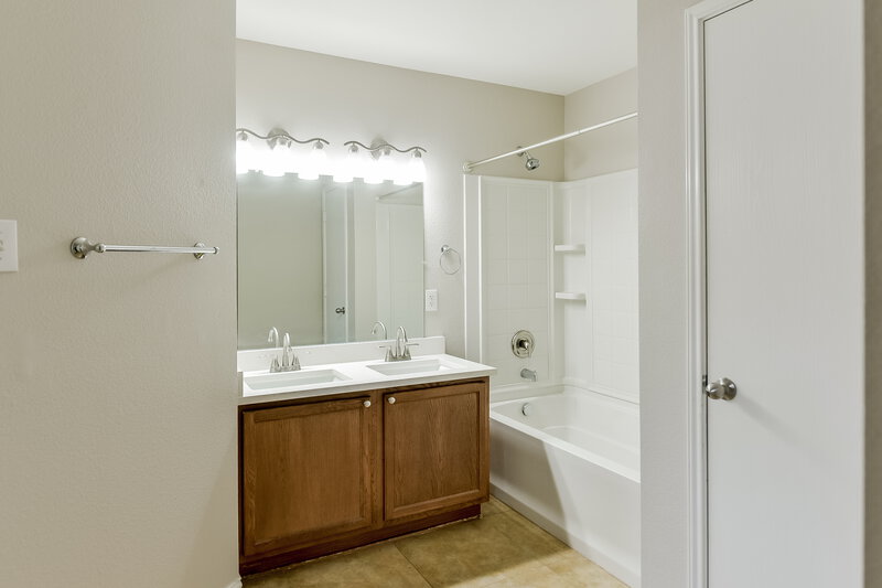 3,530/Mo, 1605 Rialto Way Justin, TX 76247 Main Bathroom View 2