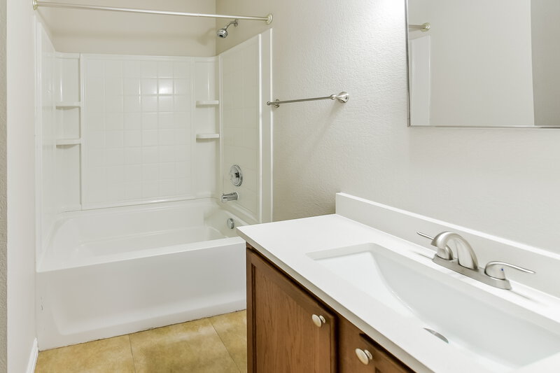 3,530/Mo, 1605 Rialto Way Justin, TX 76247 Bathroom View