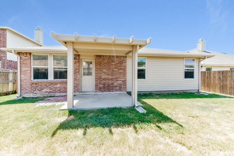 3,530/Mo, 1605 Rialto Way Justin, TX 76247 Rear View