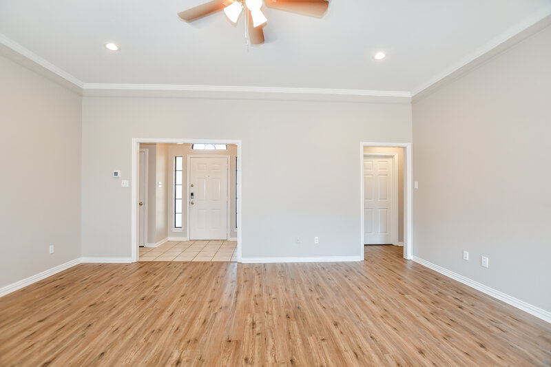 2,260/Mo, 105 Villanova Cir Forney, TX 75126 Living Room View 2