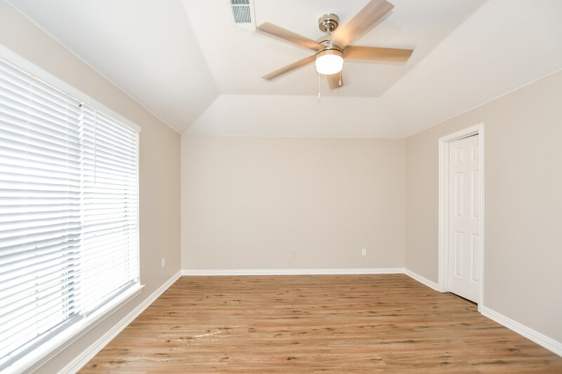 2,260/Mo, 105 Villanova Cir Forney, TX 75126 Main Bedroom View