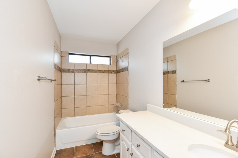 2,260/Mo, 105 Villanova Cir Forney, TX 75126 Bathroom View