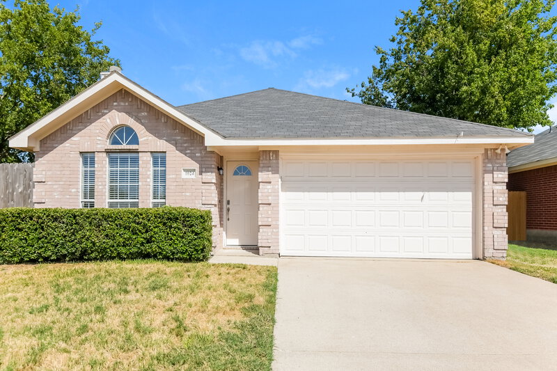 2,155/Mo, 1024 Meadowbend Dr Cedar Hill, TX 75104 External View
