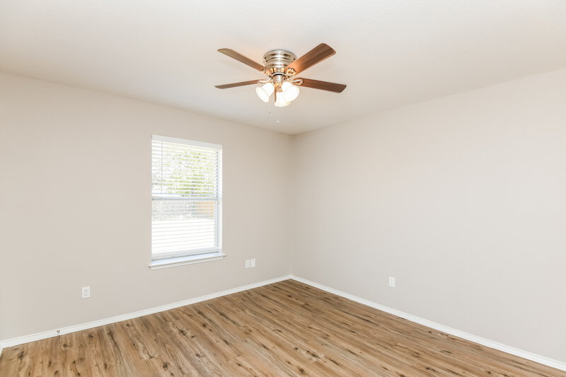 2,155/Mo, 1024 Meadowbend Dr Cedar Hill, TX 75104 Bedroom View