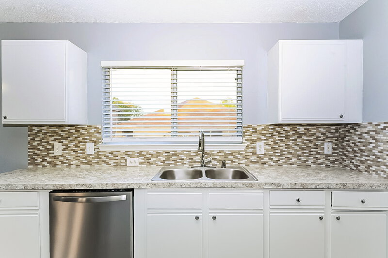 2,065/Mo, 1220 Carberry St Cedar Hill, TX 75104 Kitchen View