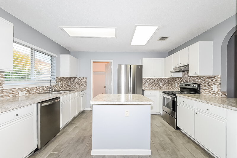 2,065/Mo, 1220 Carberry St Cedar Hill, TX 75104 Kitchen View 3