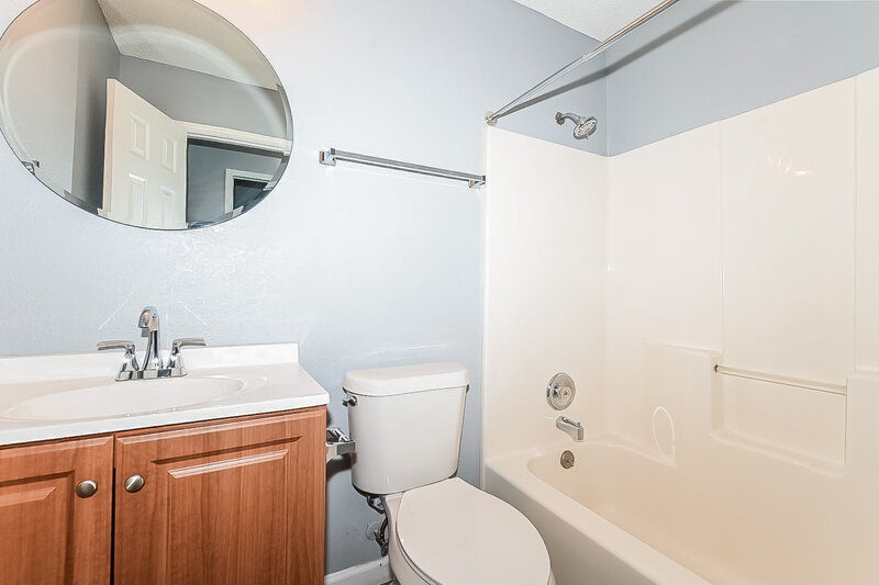 2,065/Mo, 1220 Carberry St Cedar Hill, TX 75104 Bathroom View