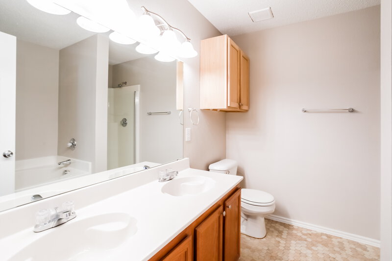 2,285/Mo, 3310 Andalusian Dr Denton, TX 76210 Bathroom View