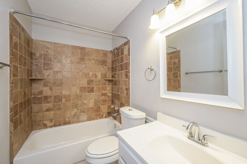 2,330/Mo, 2301 Weyborn Dr Arlington, TX 76018 Bathroom View