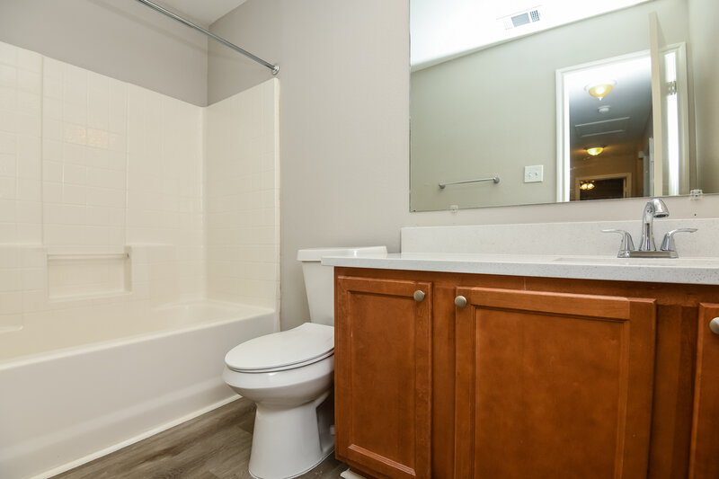 2,275/Mo, 2108 Deniro Dr Fort Worth, TX 76134 Bathroom View