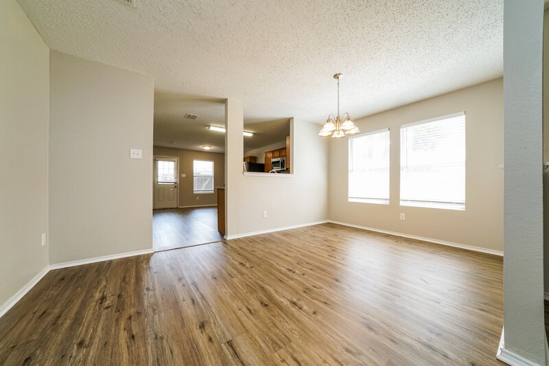 2,325/Mo, 8213 Montecito Dr Denton, TX 76210 Dining Room View