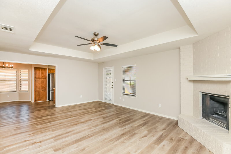 2,190/Mo, 824 Forest Ct Burleson, TX 76028 Living Room View