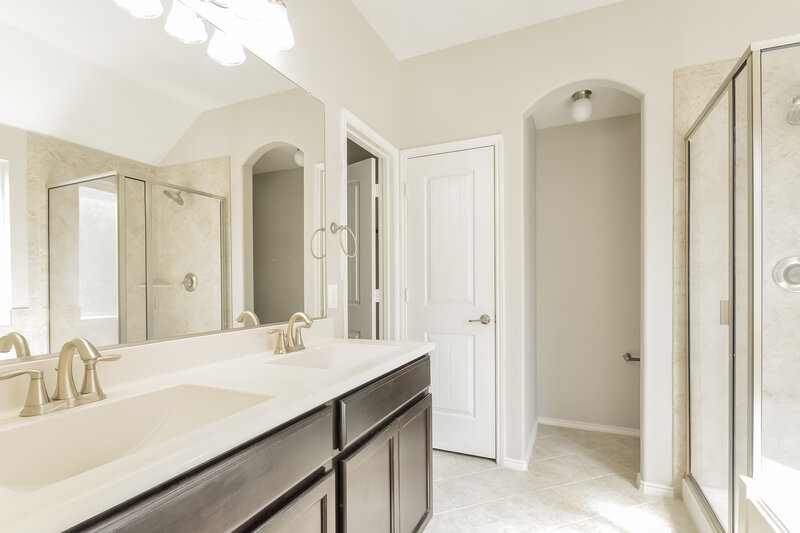 2,290/Mo, 9104 Stewart St Cross Roads, TX 76227 Bathroom View