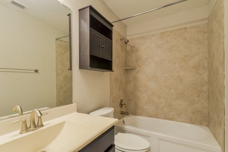 2,290/Mo, 9104 Stewart St Cross Roads, TX 76227 Bathroom View 2