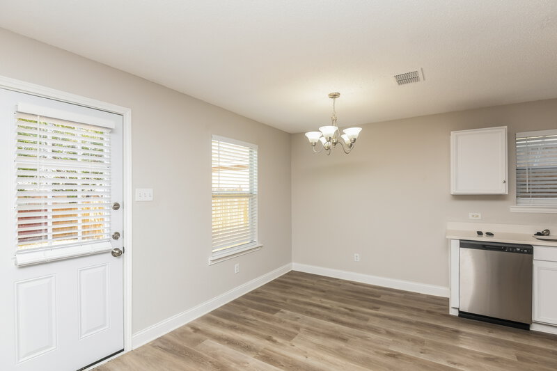 2,270/Mo, 4917 Waterford Dr Fort Worth, TX 76179 Dining Room View 2
