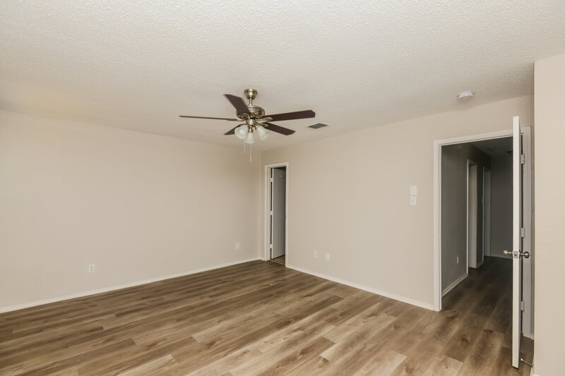 2,270/Mo, 4917 Waterford Dr Fort Worth, TX 76179 Main Bedroom View