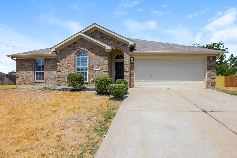 2,530/Mo, 1124 Brown Crest Rd Burleson, TX 76028 External View