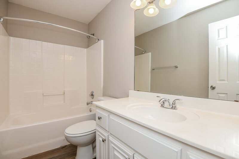 2,530/Mo, 1124 Brown Crest Rd Burleson, TX 76028 Bathroom View