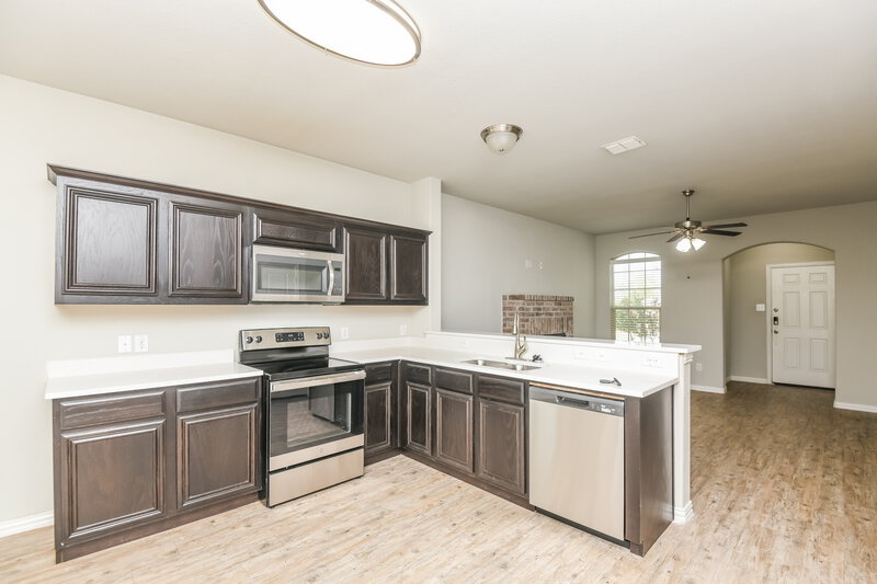 3,040/Mo, 1933 Belshire Ct Fort Worth, TX 76140 Kitchen View 3