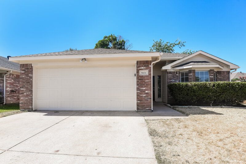 2,320/Mo, 5821 Clarion Trl Arlington, TX 76017 External View