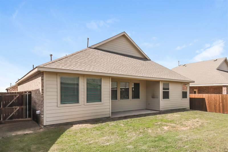 1,950/Mo, 1216 Sequoia Ln Princeton, TX 75407 Rear View