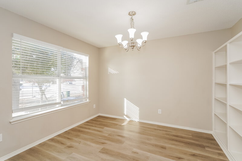 1,720/Mo, 1721 Santa Fe Trl Krum, TX 76249 Dining Room View