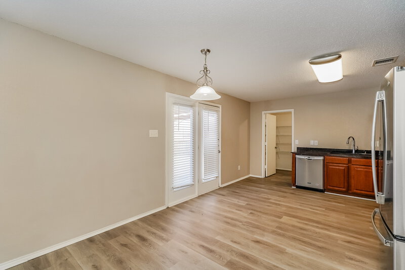 1,720/Mo, 1721 Santa Fe Trl Krum, TX 76249 Breakfast Nook View