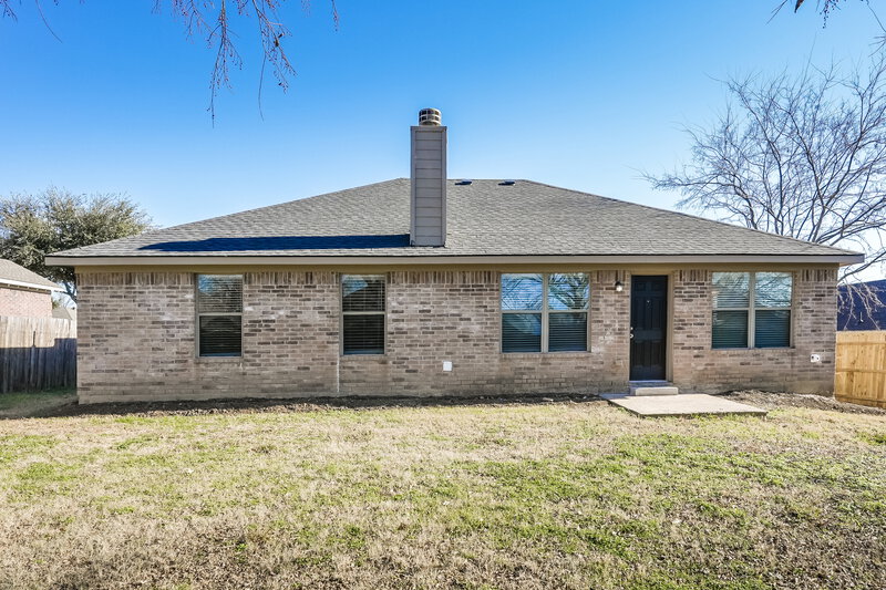1,905/Mo, 1024 Brown Crest Rd Burleson, TX 76028 Rear View