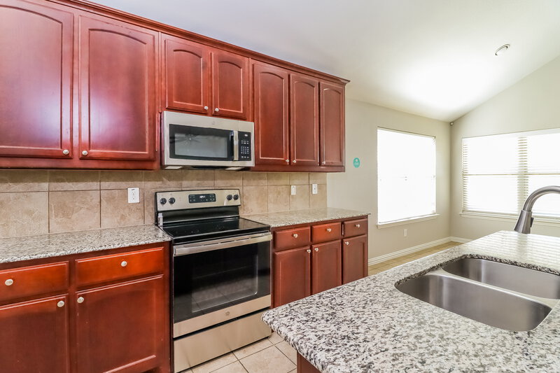 2,450/Mo, 7105 Mohegan Dr Fort Worth, TX 76179 Kitchen View