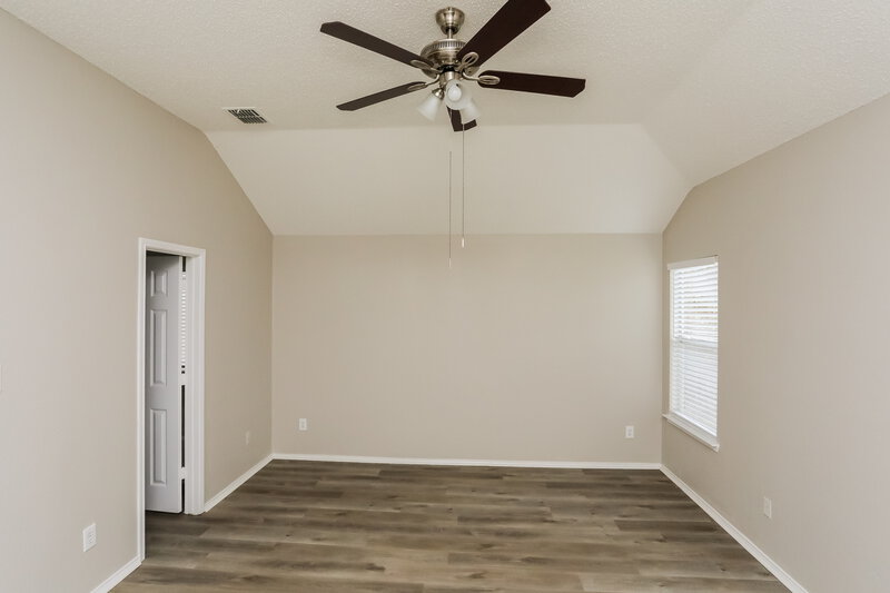 2,595/Mo, 2020 Aster Trl Forney, TX 75126 Living Room View 2