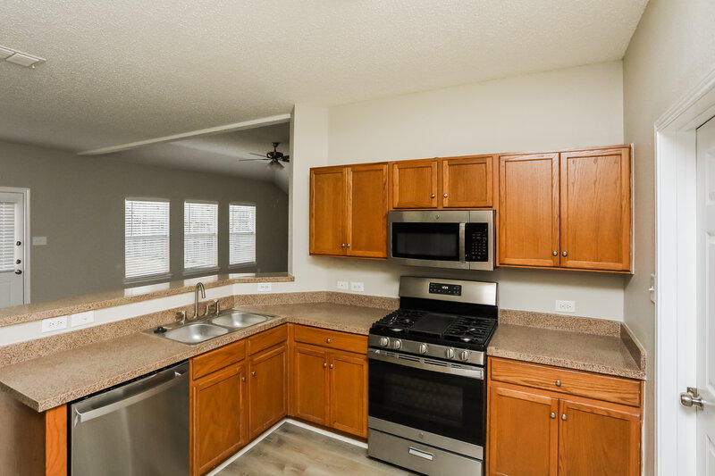 2,595/Mo, 2020 Aster Trl Forney, TX 75126 Kitchen View