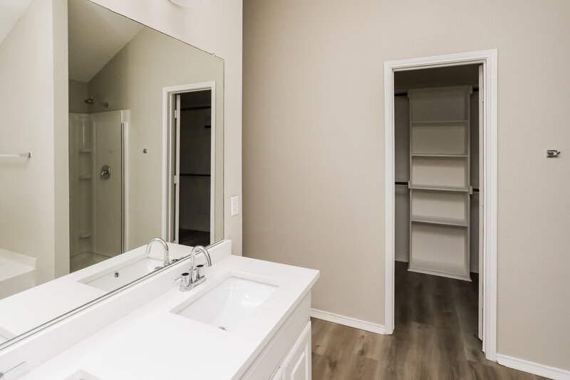 2,595/Mo, 2020 Aster Trl Forney, TX 75126 Main Bathroom View