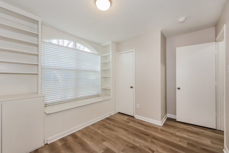 2,010/Mo, 213 Garden Valley Ln Red Oak, TX 75154 Bedroom View 2