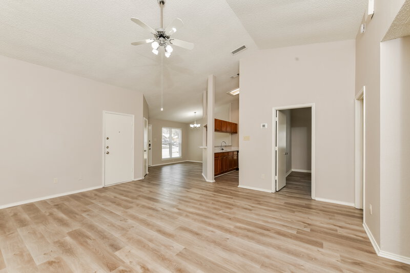 2,680/Mo, 1624 Lincolnshire Way Fort Worth, TX 76134 Living Room View 2