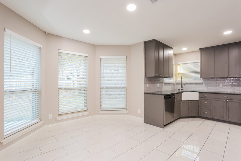 2,170/Mo, 6502 Running Creek Dr Arlington, TX 76001 Dining Room View