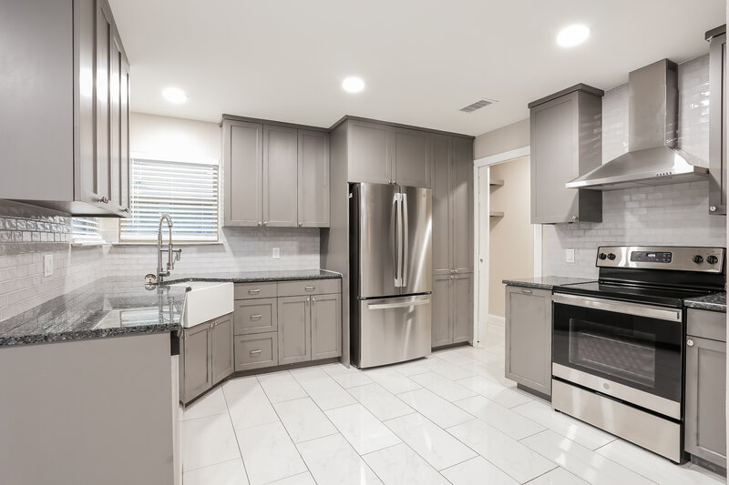 2,170/Mo, 6502 Running Creek Dr Arlington, TX 76001 Kitchen View