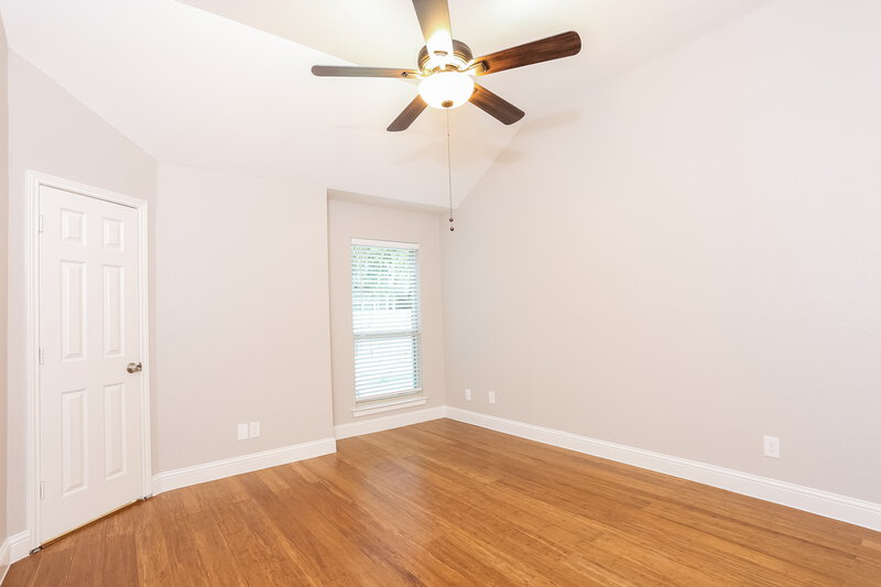 2,170/Mo, 6502 Running Creek Dr Arlington, TX 76001 Main Bedroom View
