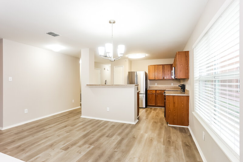 2,400/Mo, 2922 Midbury Dr Lancaster, TX 75134 Dining Room View