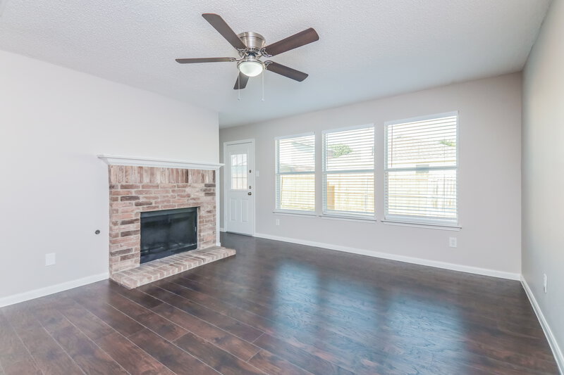1,960/Mo, 1537 Warrington Way Forney, TX 75126 Living Room View 3