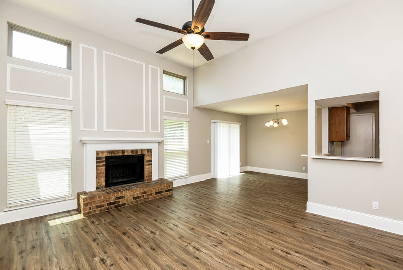 2,200/Mo, 3724 Whitefern Dr Fort Worth, TX 76137 Living Room View