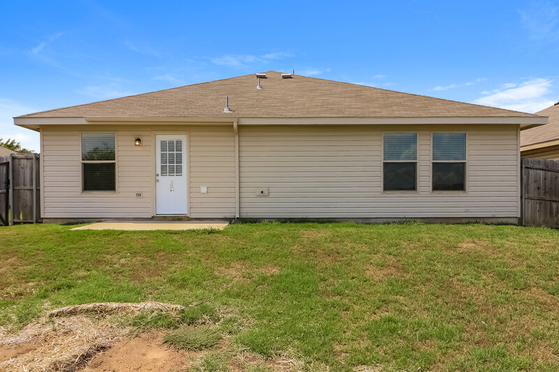 2,345/Mo, 14124 Zavala Trl Haslet, TX 76052 Rear View