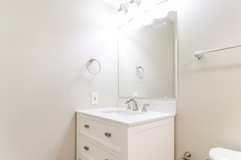2,425/Mo, 2003 Camellia St Denton, TX 76205 Bathroom View