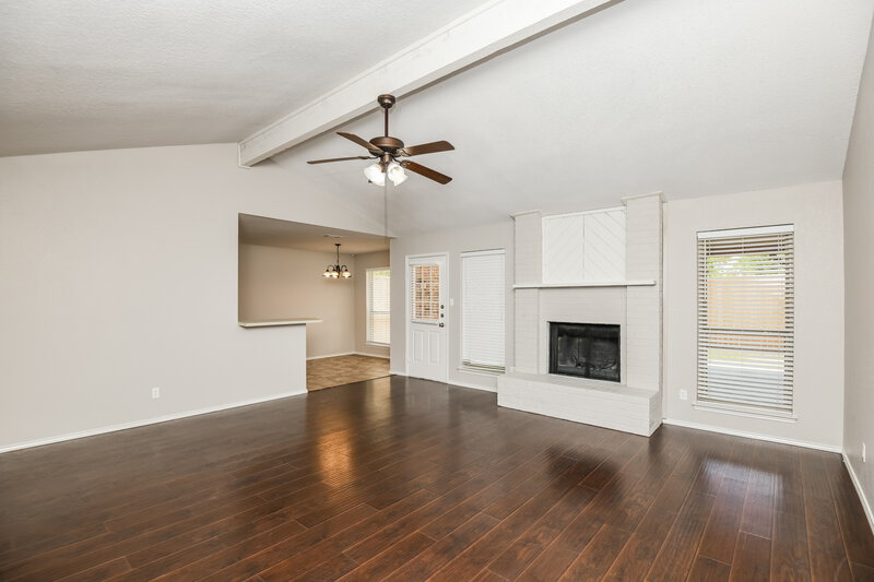 2,365/Mo, 2509 Hallmark St Grand Prairie, TX 75052 Living Room View 2
