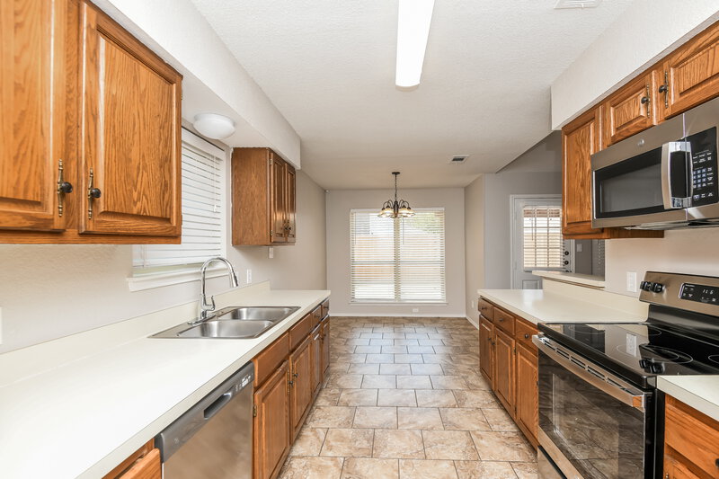 2,365/Mo, 2509 Hallmark St Grand Prairie, TX 75052 Kitchen View 3