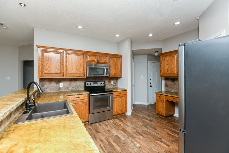 2,405/Mo, 415 Marybeth Dr Burleson, TX 76028 Kitchen View