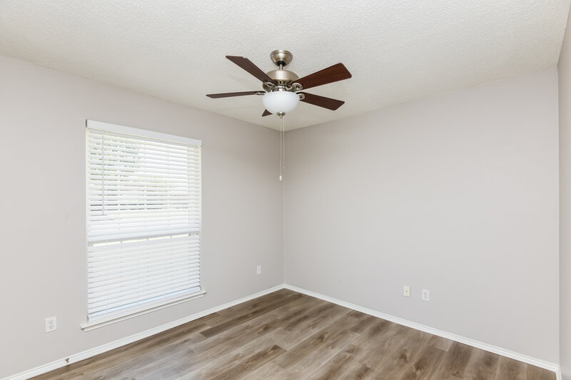 2,405/Mo, 415 Marybeth Dr Burleson, TX 76028 Bedroom View 2